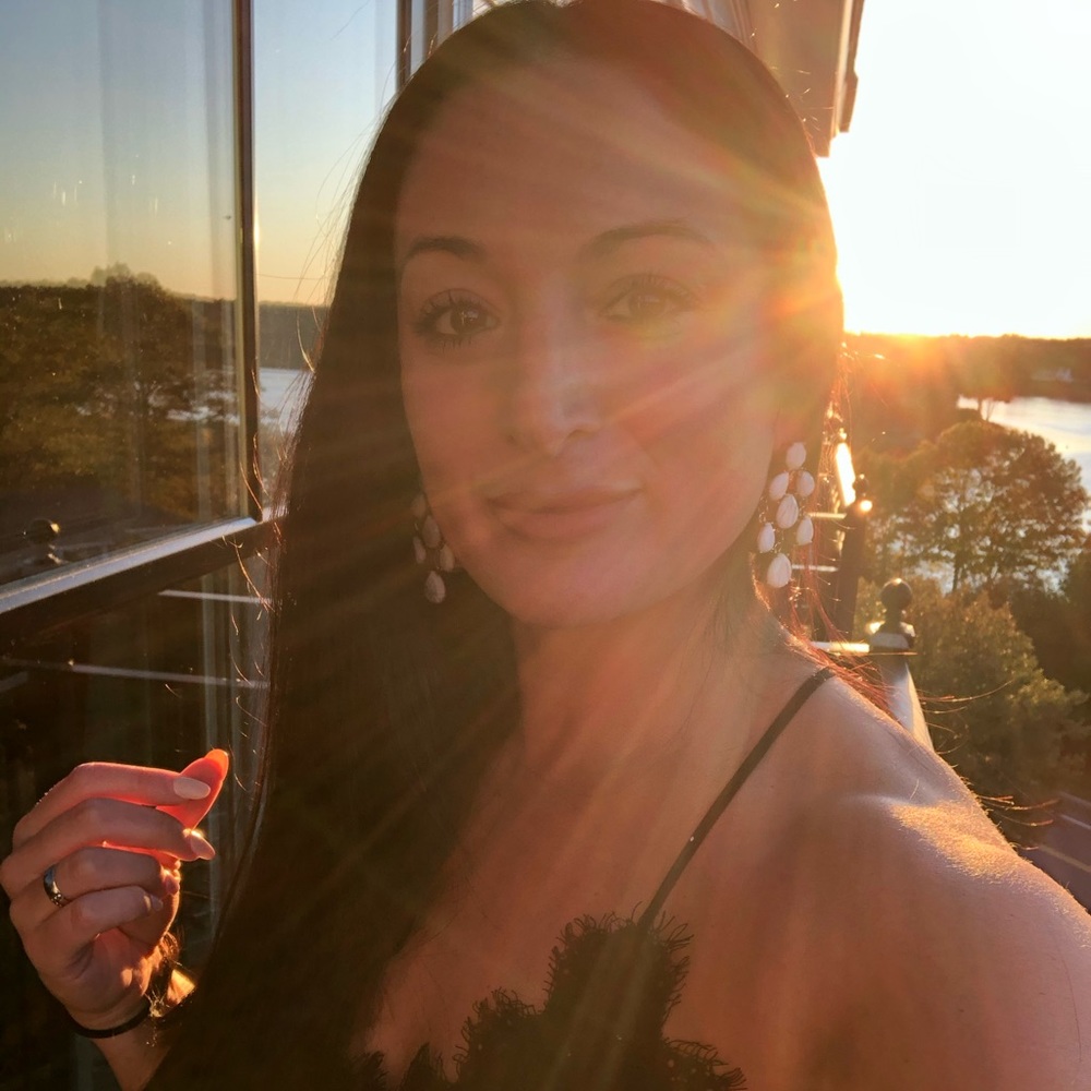 Meet your Posher, Lauren